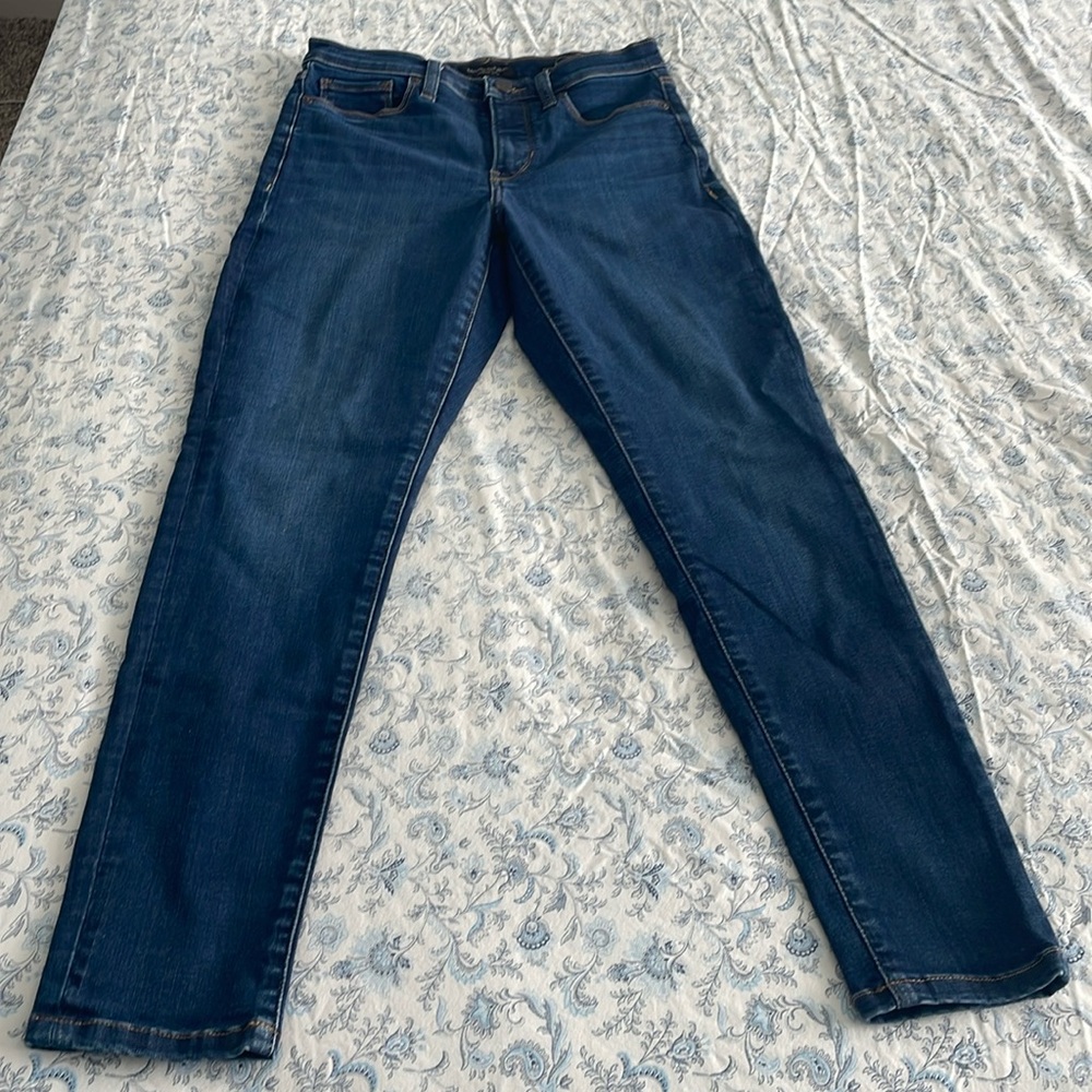 Banana Republic dark blue jeans
Size 25, High-rise, Skinny
